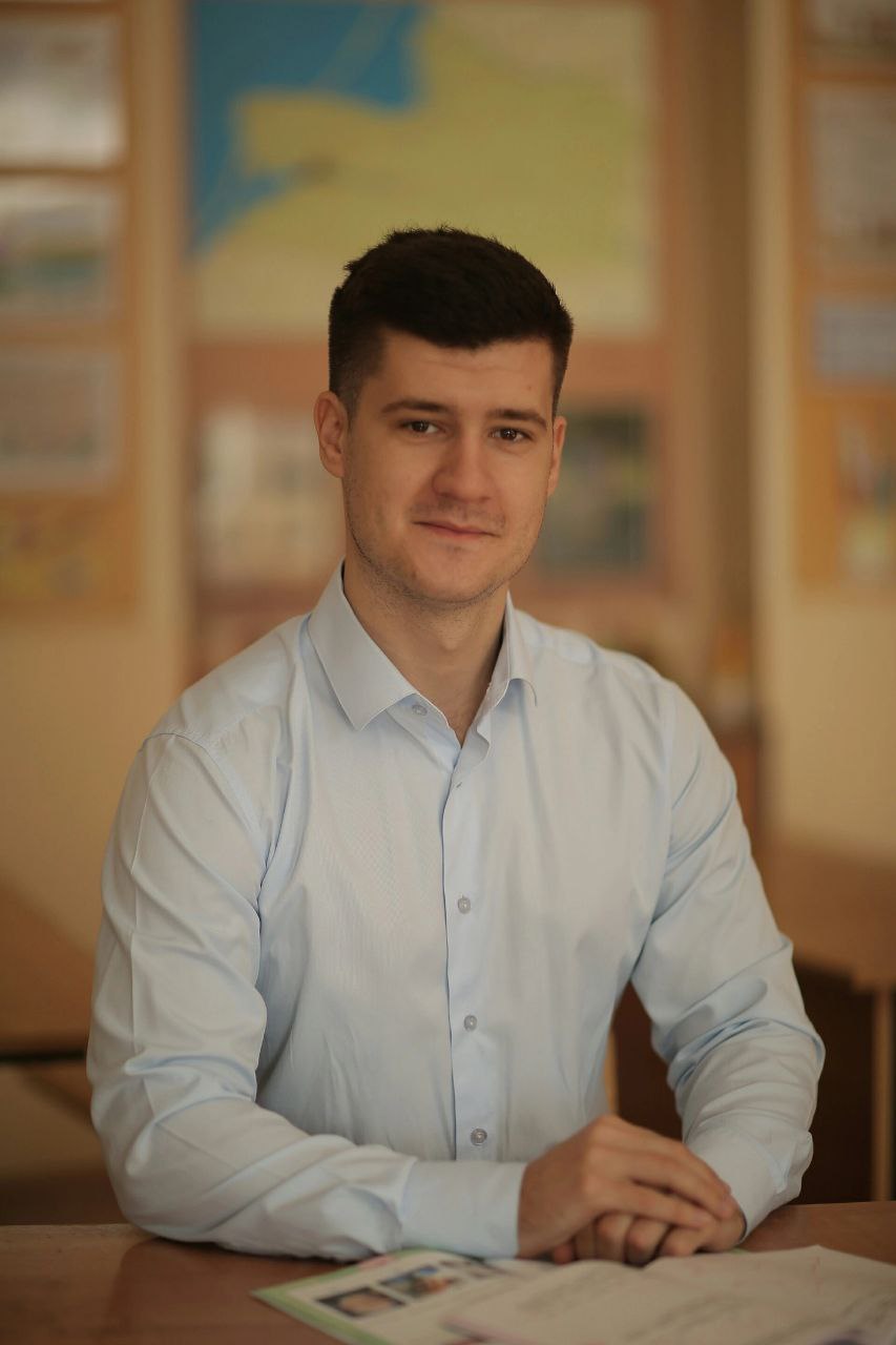 Шмелёв Юрий Дмитриевич.