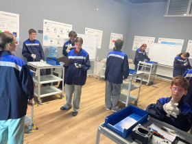 Продолжается практика 10-классников в ОКБ "ФАКЕЛ".