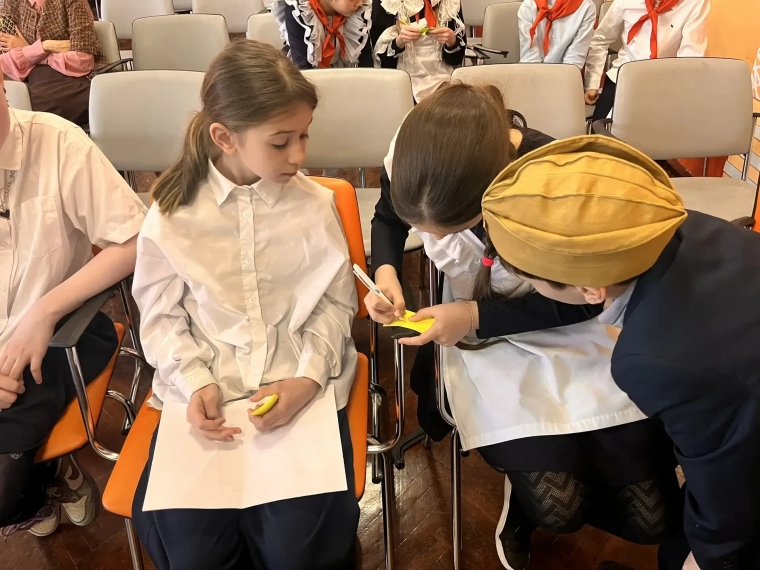 10 апреля в актовом зале гимназии для обучающихся 3–4 классов прошла познавательная историко-патриотическая викторина.