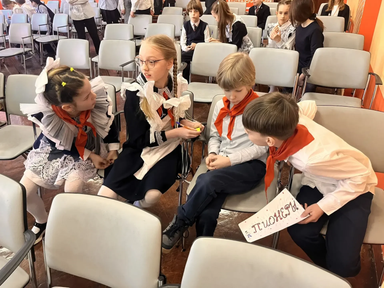 10 апреля в актовом зале гимназии для обучающихся 3–4 классов прошла познавательная историко-патриотическая викторина.