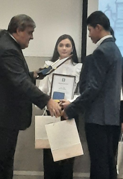 Стипендии одарённым гимназистам.