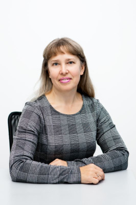 Амвросьева Лариса Валериановна